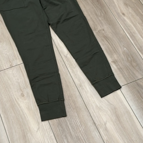 New Wild Fable Athletic Yoga Stretch Lounge Pants Green Size M Medium Joggers - Picture 3 of 7